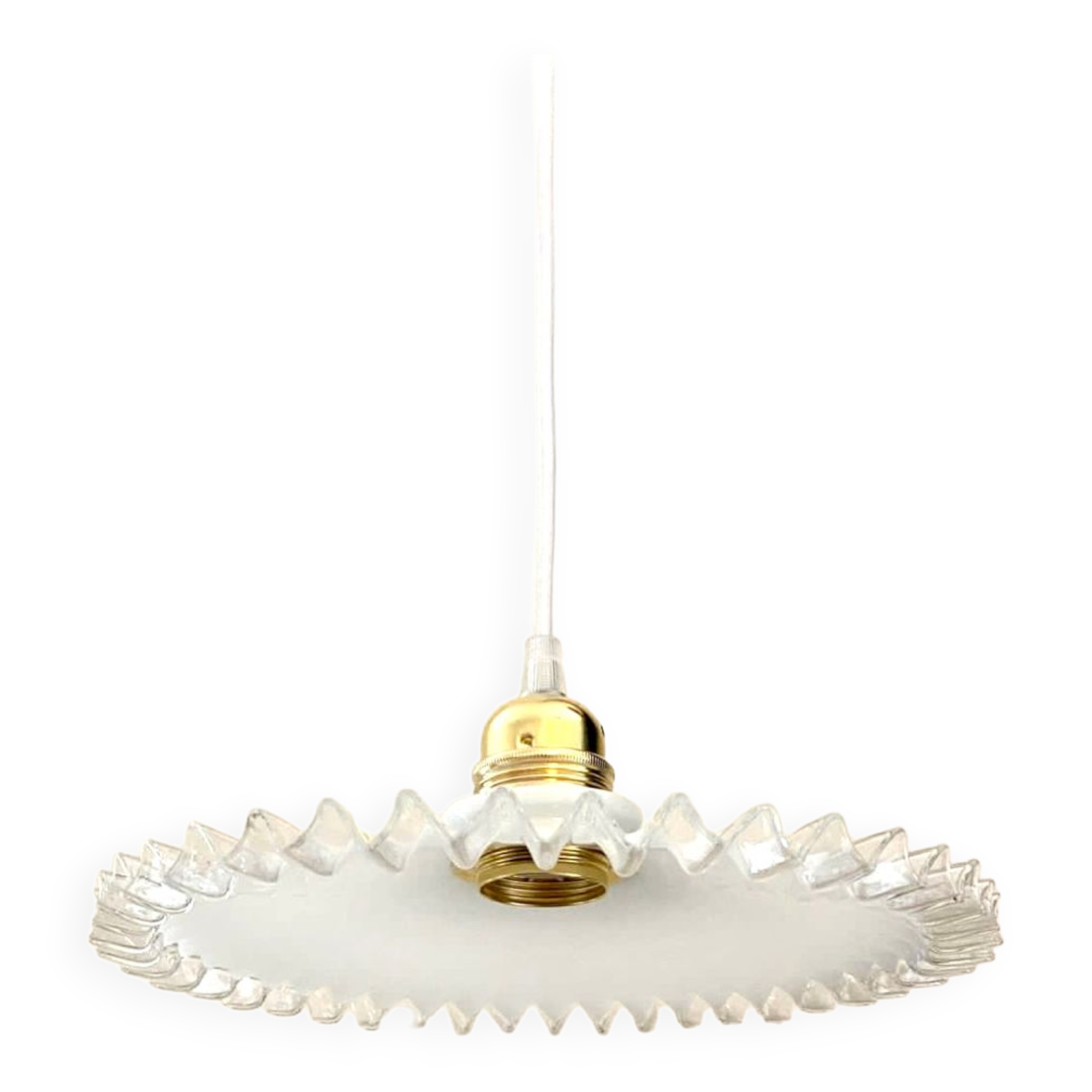 Crenellated opaline suspension