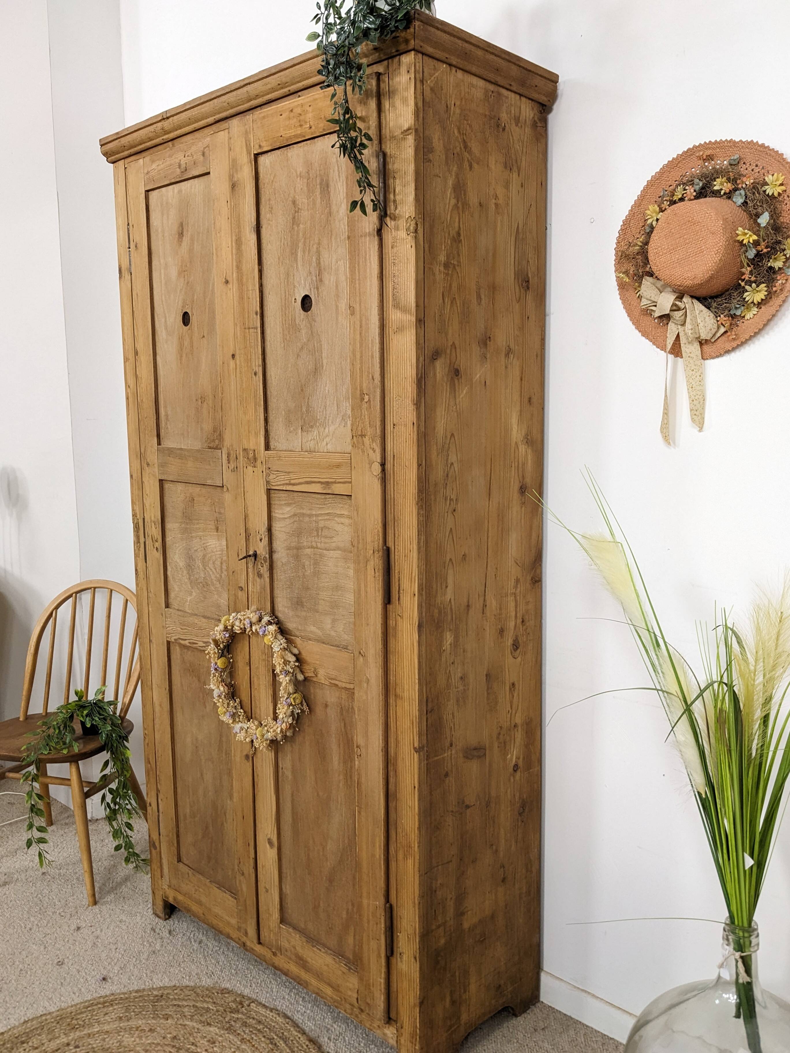 Armoire ancienne