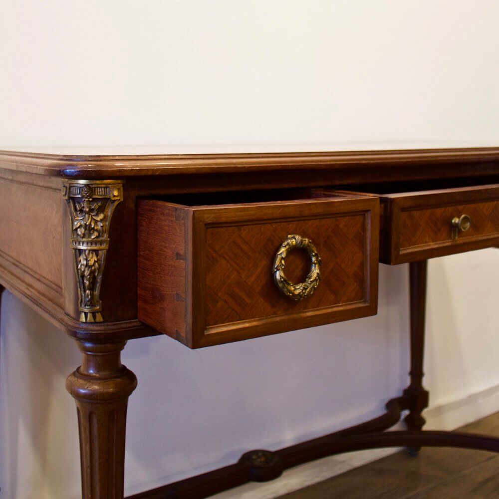 Office of Louis Philippe of the 1900 style