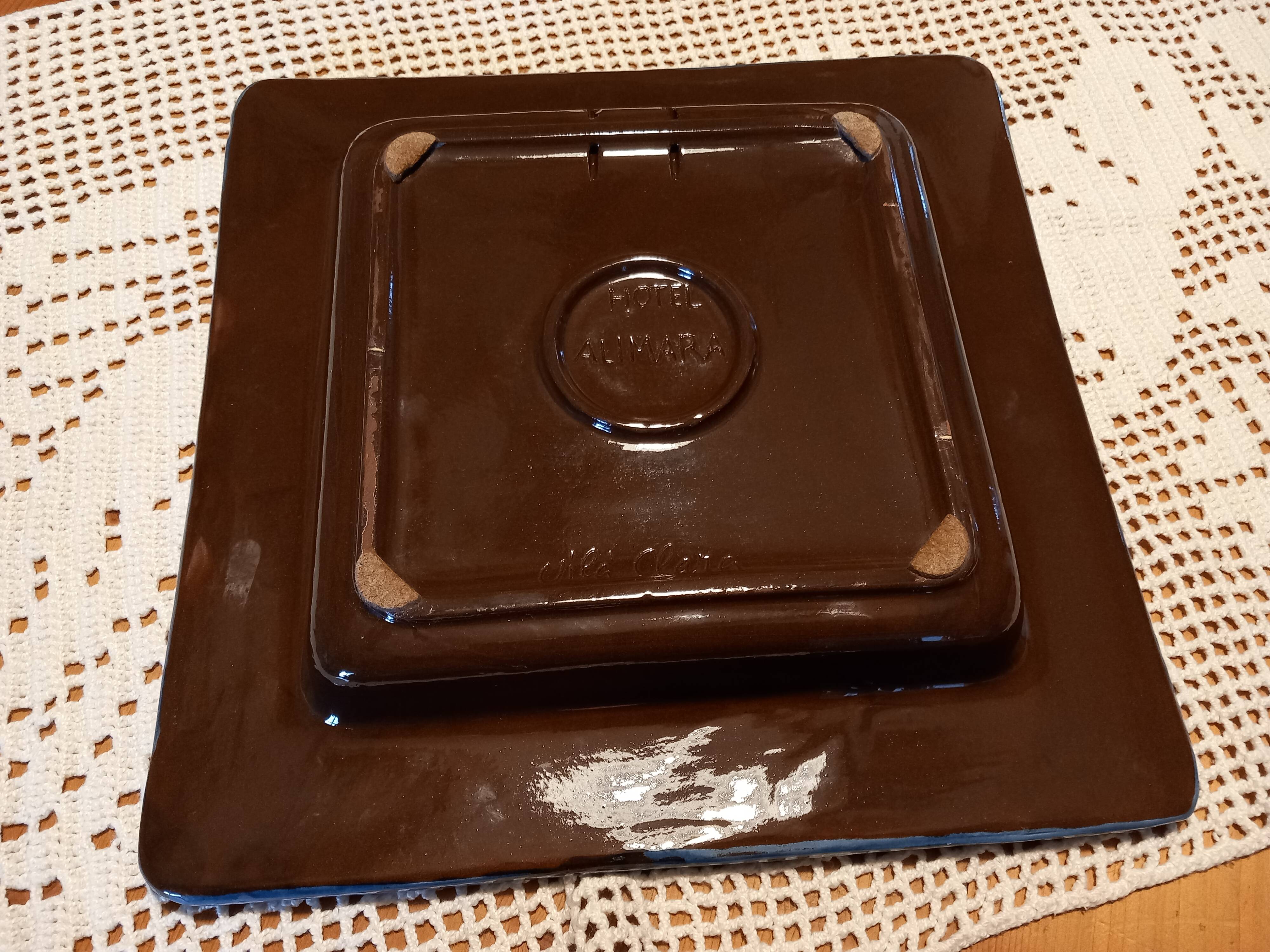 Glazed ceramic centrepiece signed Vila Clara