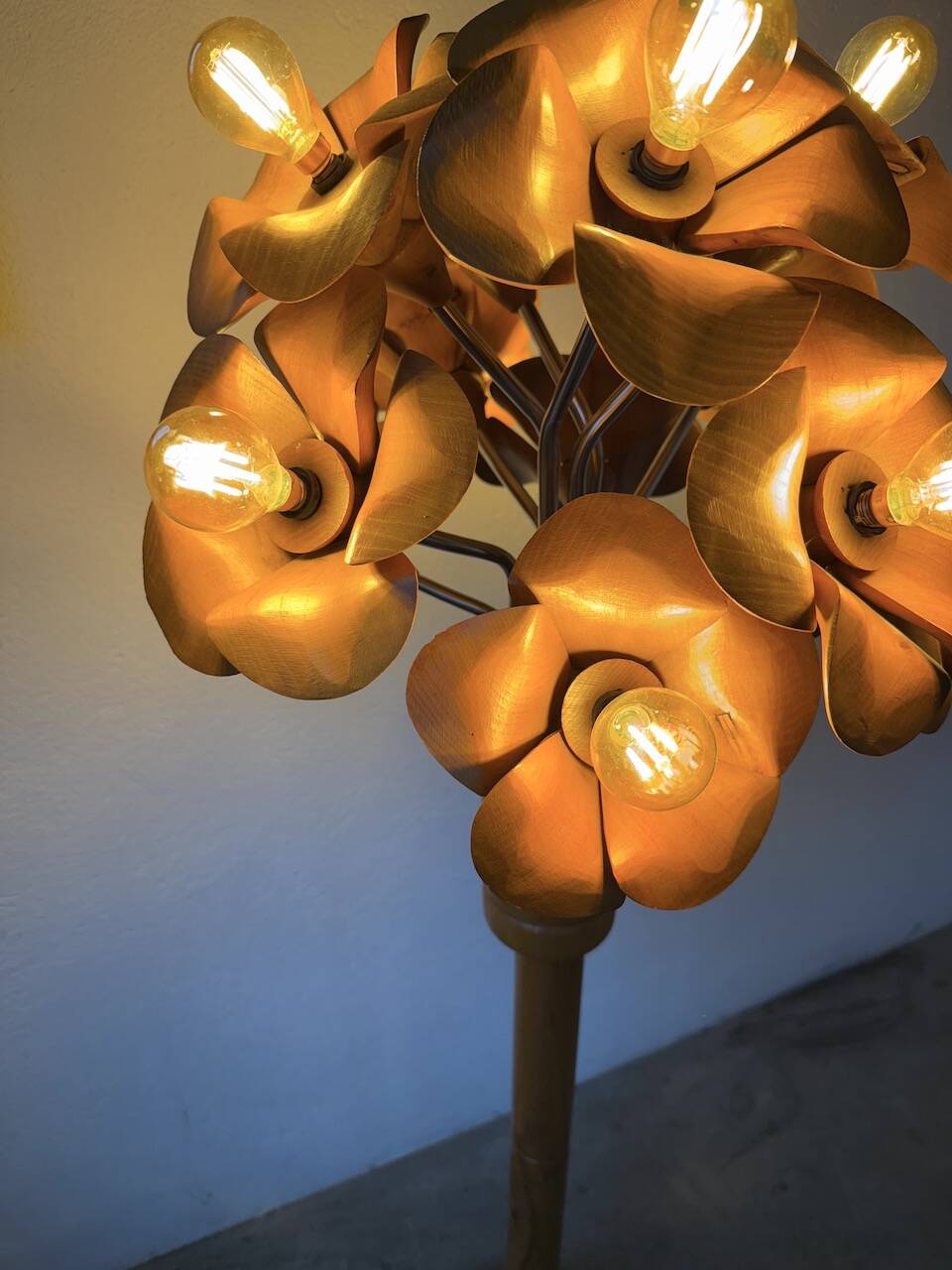 Ornamental floor lamp with "flower" patterns from the 1970s.