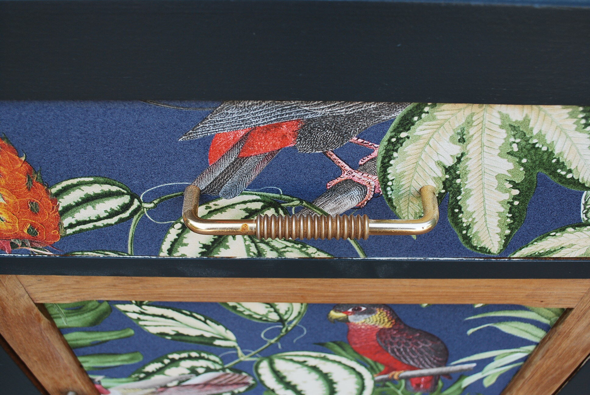 Buffet Mado renovated blue night