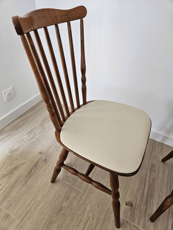 Lot de 5 chaises estampillées Baumann modèle Boston - années 70.