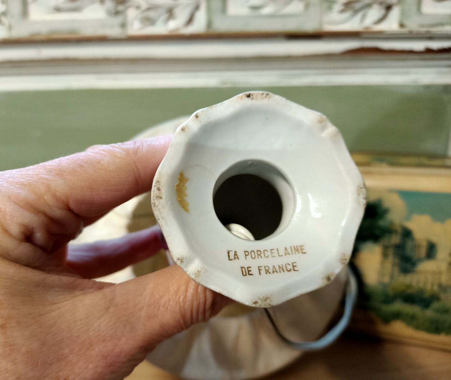 Porcelain bedside lamp