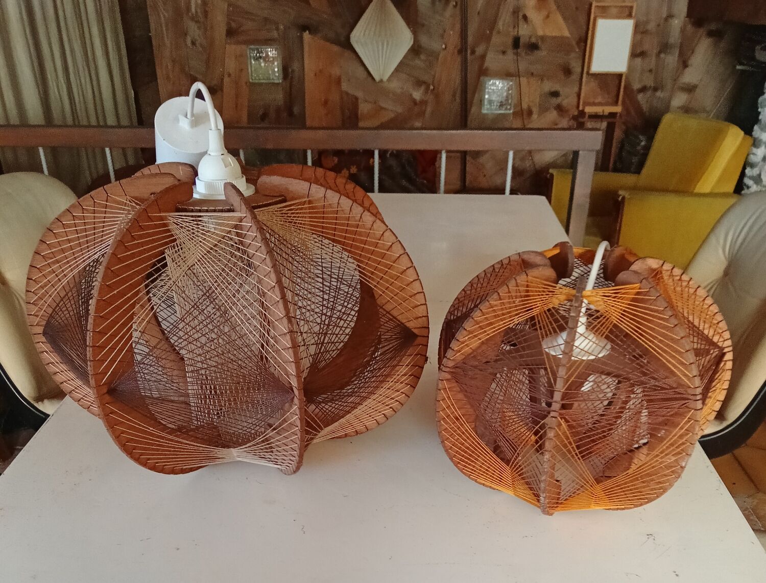 Pair of suspensions 70's