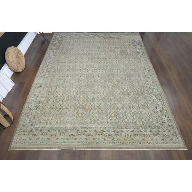 1970s Vintage Persian Handmade Wool Cotton Green Area Rug 295x400