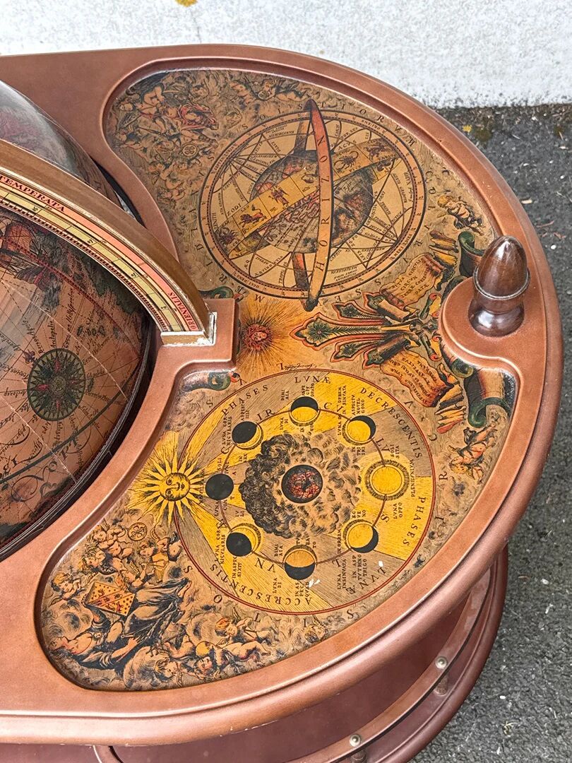 Globe bar terrestre – vintage – ornements – meuble bar a roulette