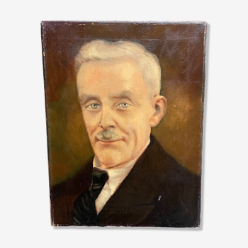 Old portrait of a man with a mustache oilpaint