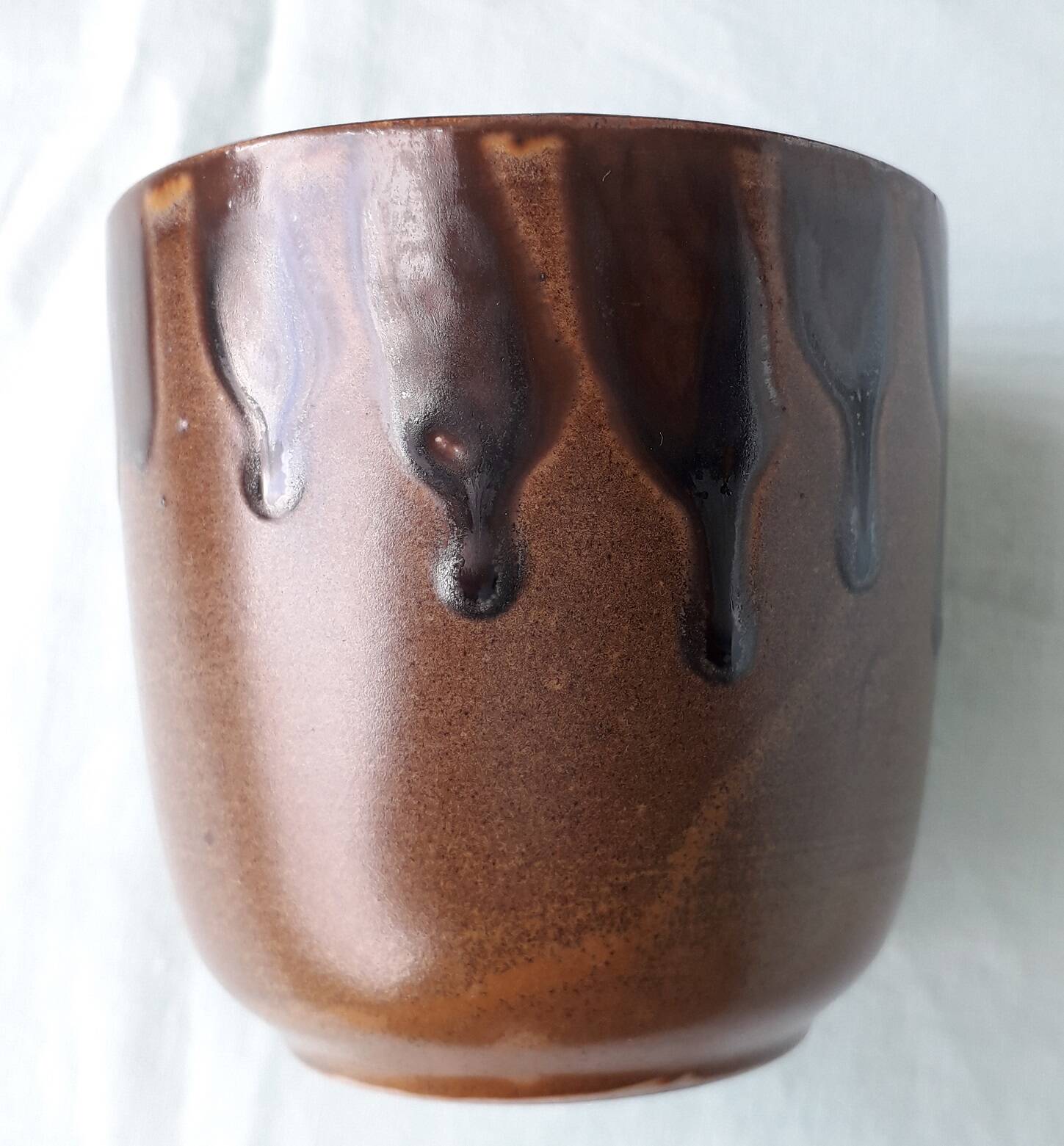 6 stoneware Breugnot cups