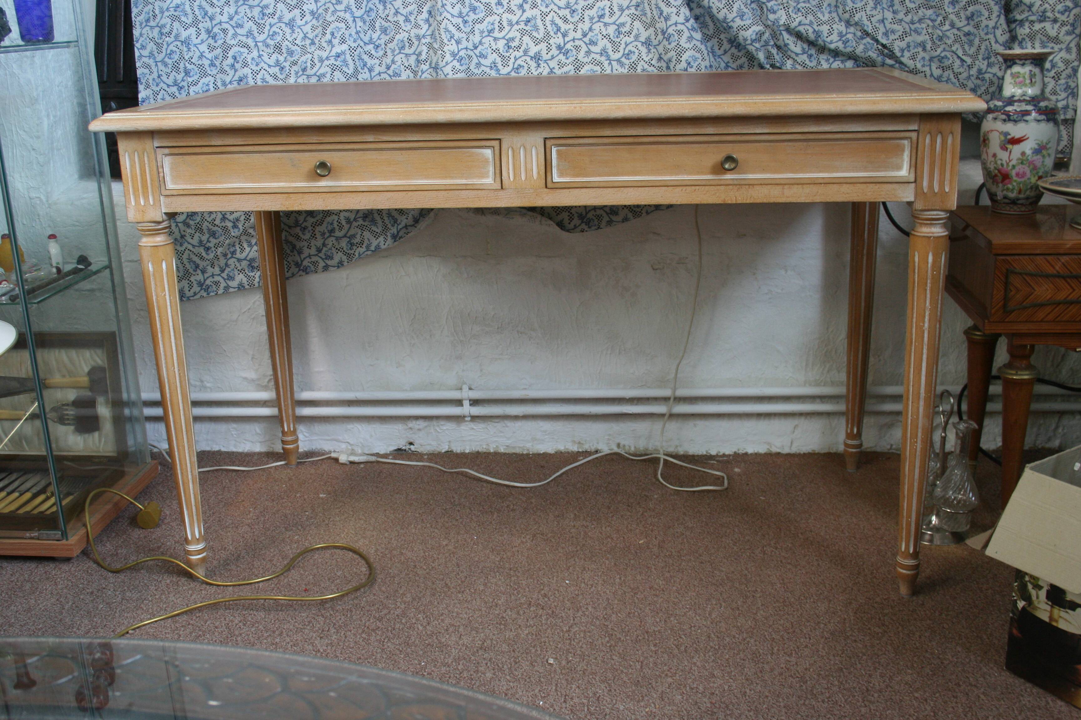Flat desk louis XVI style
