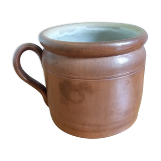 Sandstone handle pot