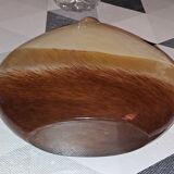 Flat teardrop-shaped vase
