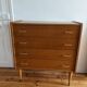 Commode vintage pieds fuseaux