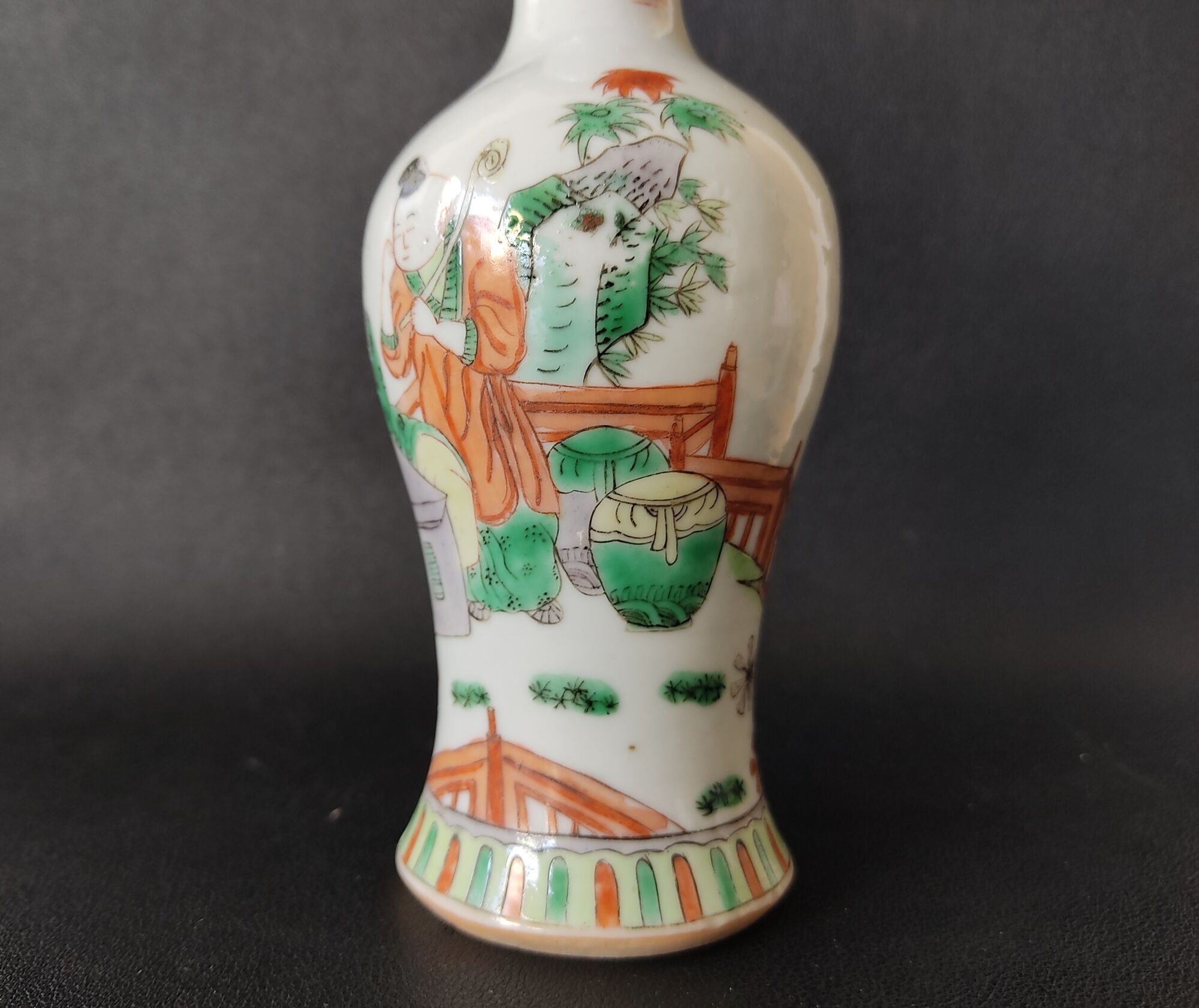 Porcelain vase China green family 19th century 14 cm