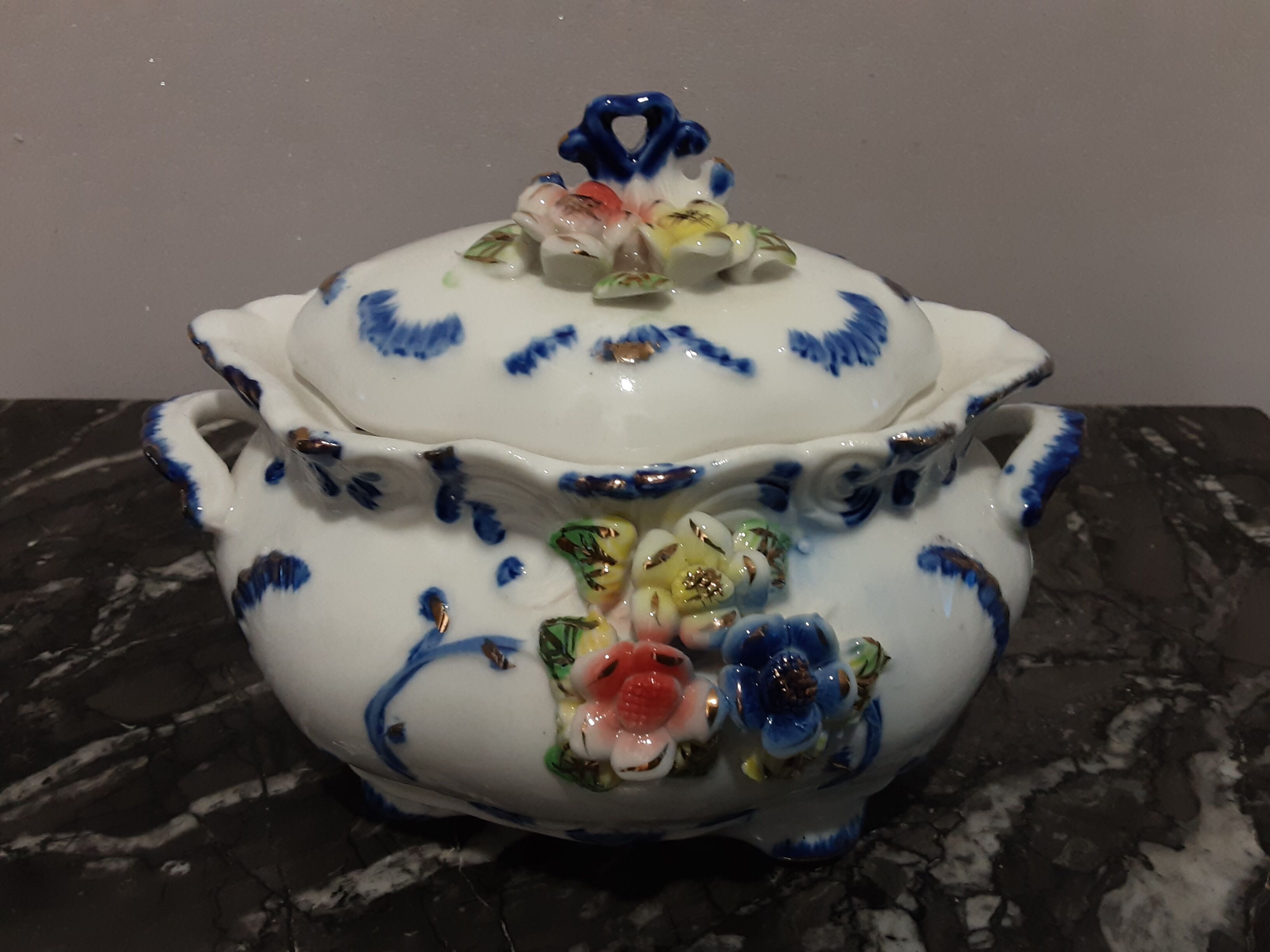 Small slurry candy box