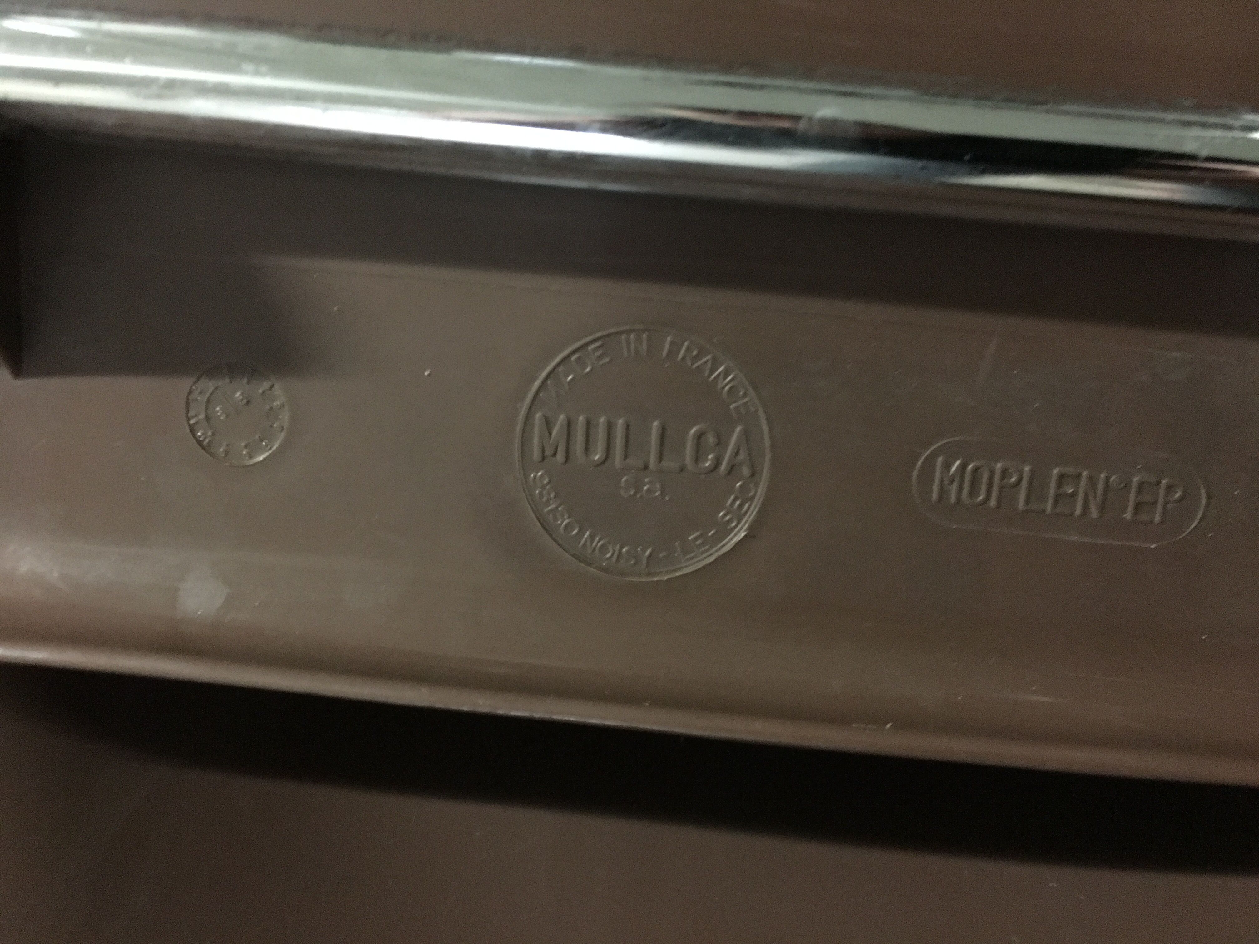 Suite of 4 Mullca conference chairs