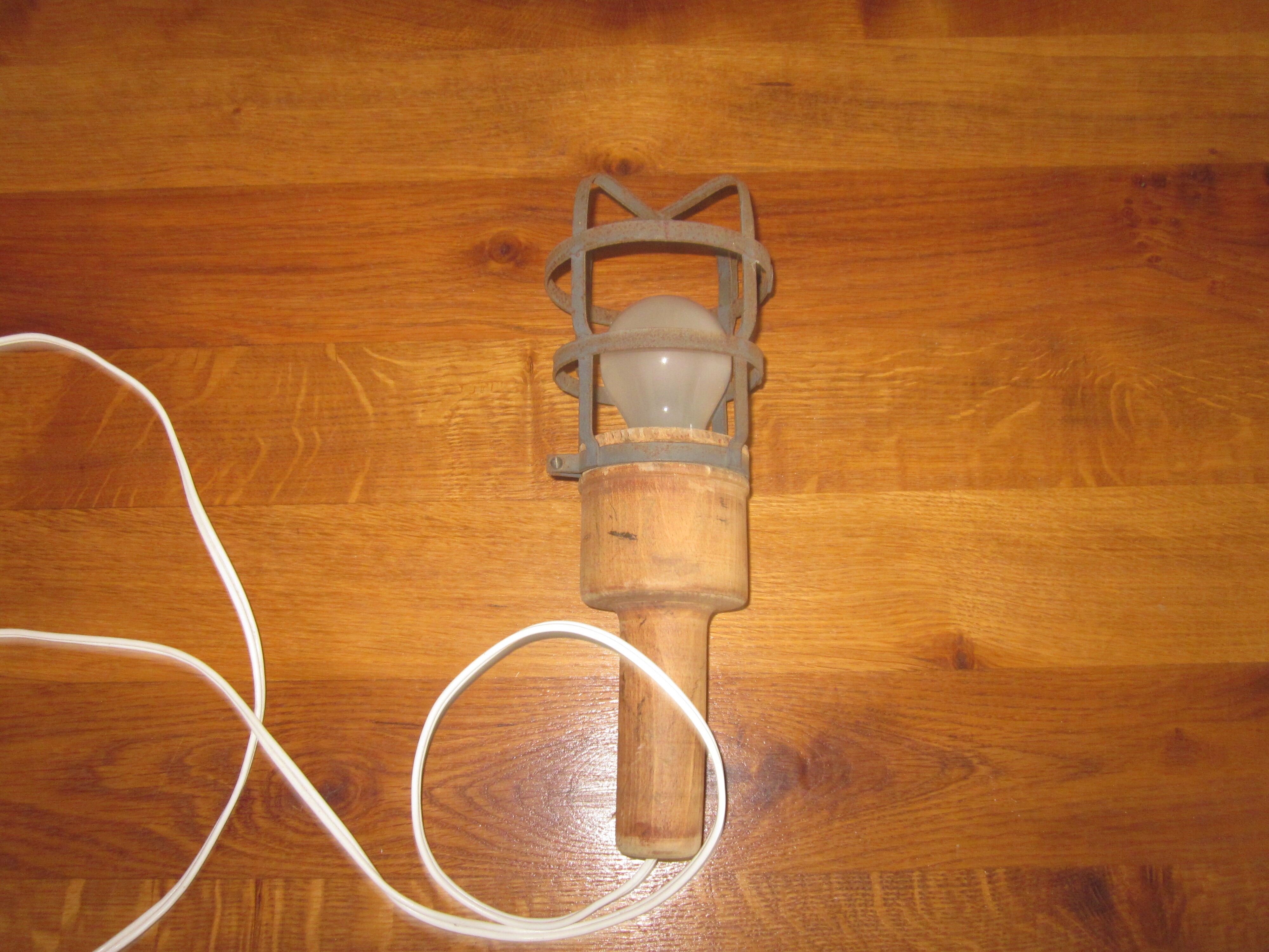 Baladeuse lampe manche en bois