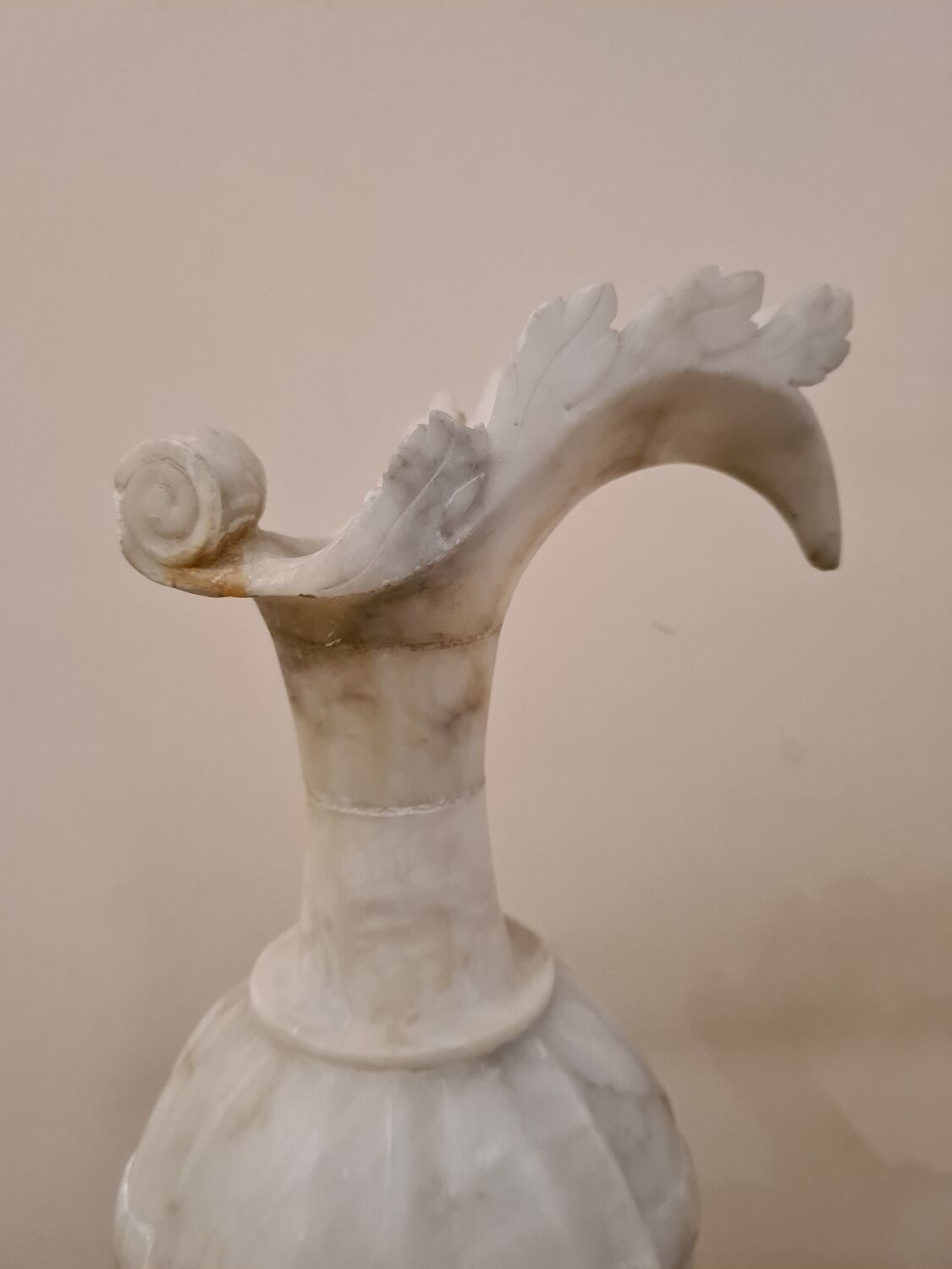 Pair of alabaster vases late XIXth