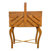 Travailleuse en bois vintage