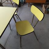 Table and chairs in 50s formica