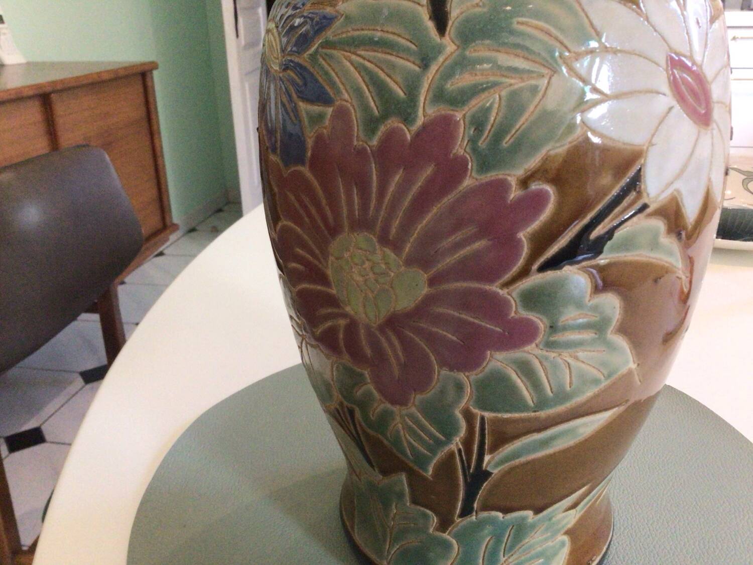 Ceramic vase