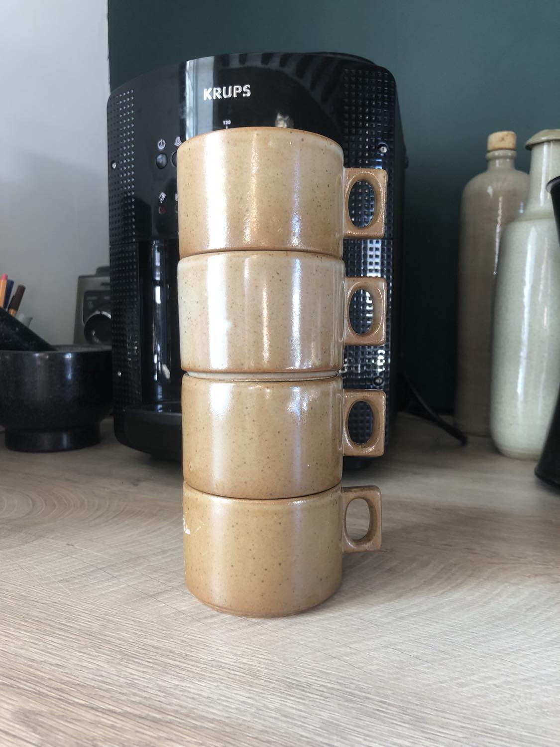 4 brenne stoneware coffee cups