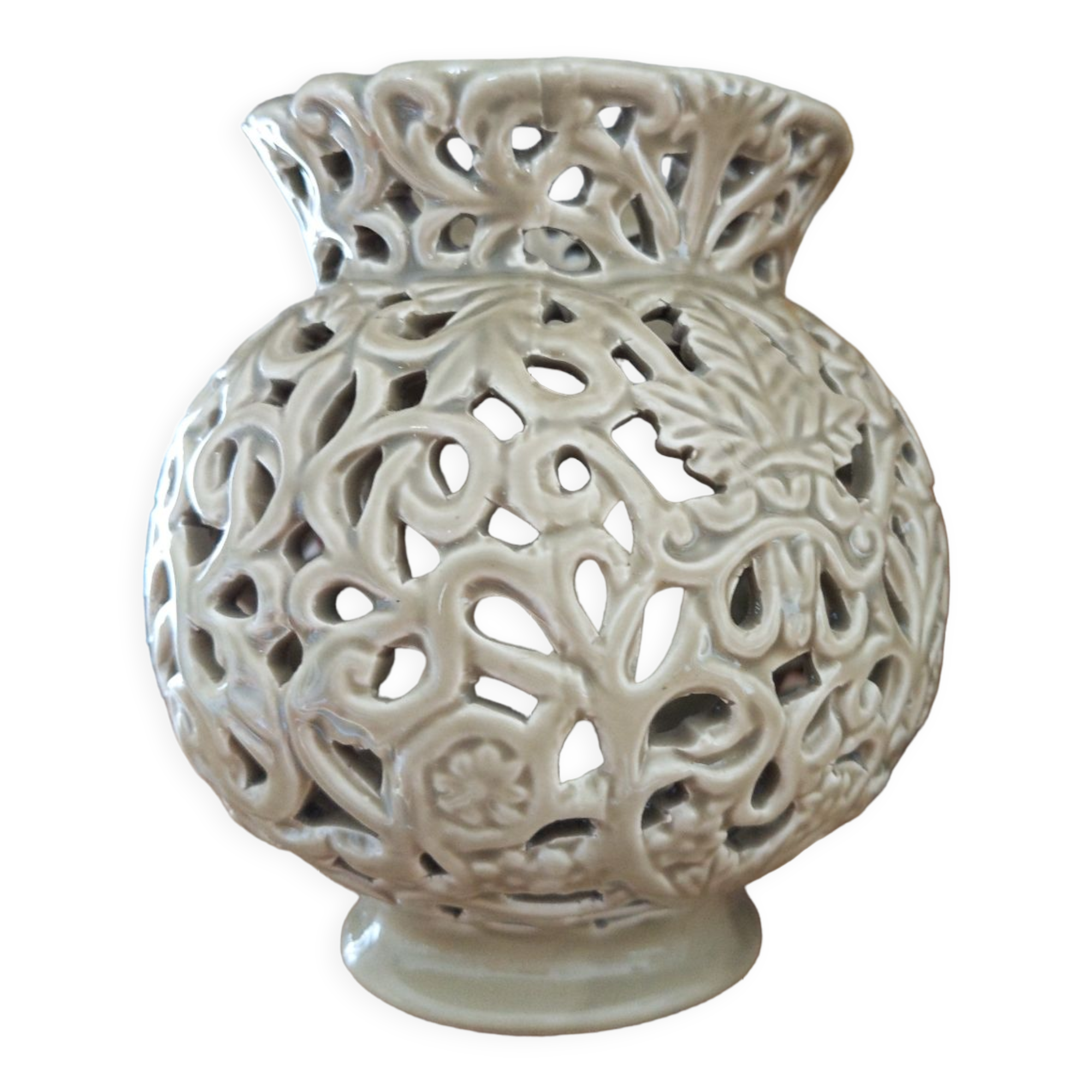 Vase dried flowers or ceramic photophore