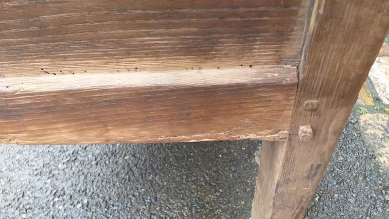 Console business table