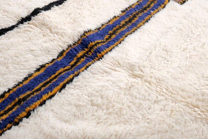 Handwoven natural wool rug with colourful patterns, size 1.4/2.6 m.