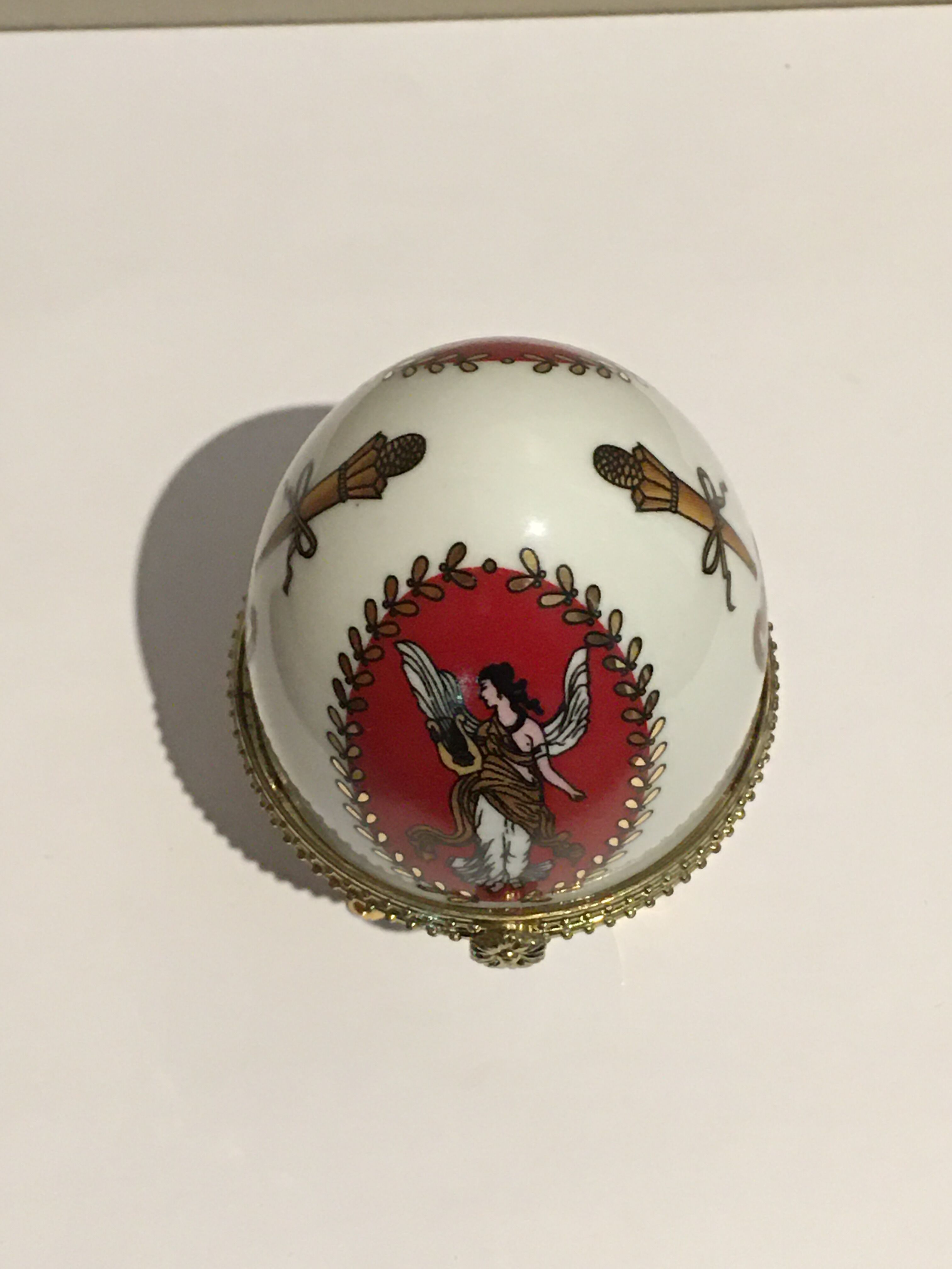 Porcelain egg