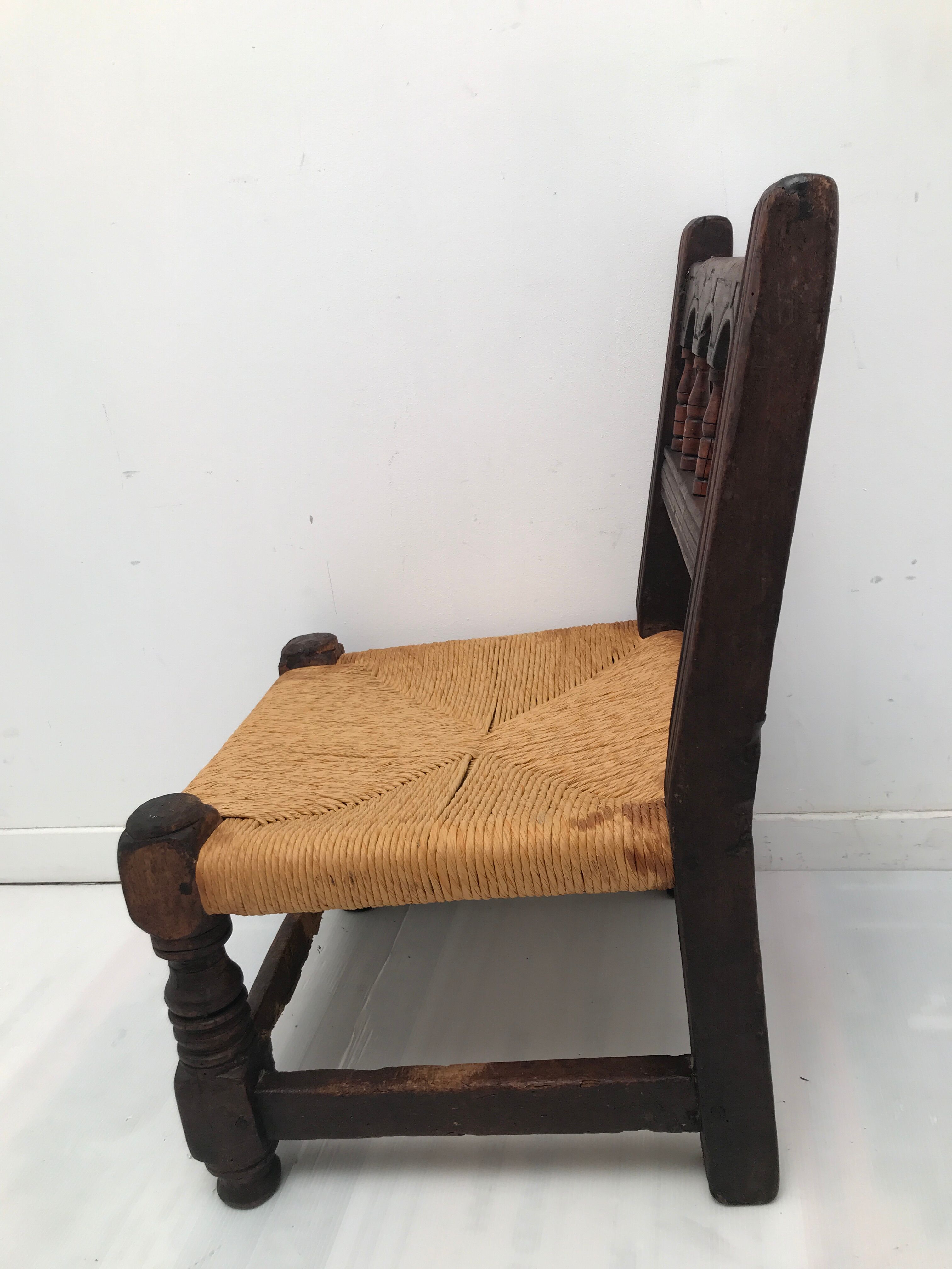 Vintage children's straw chair 70