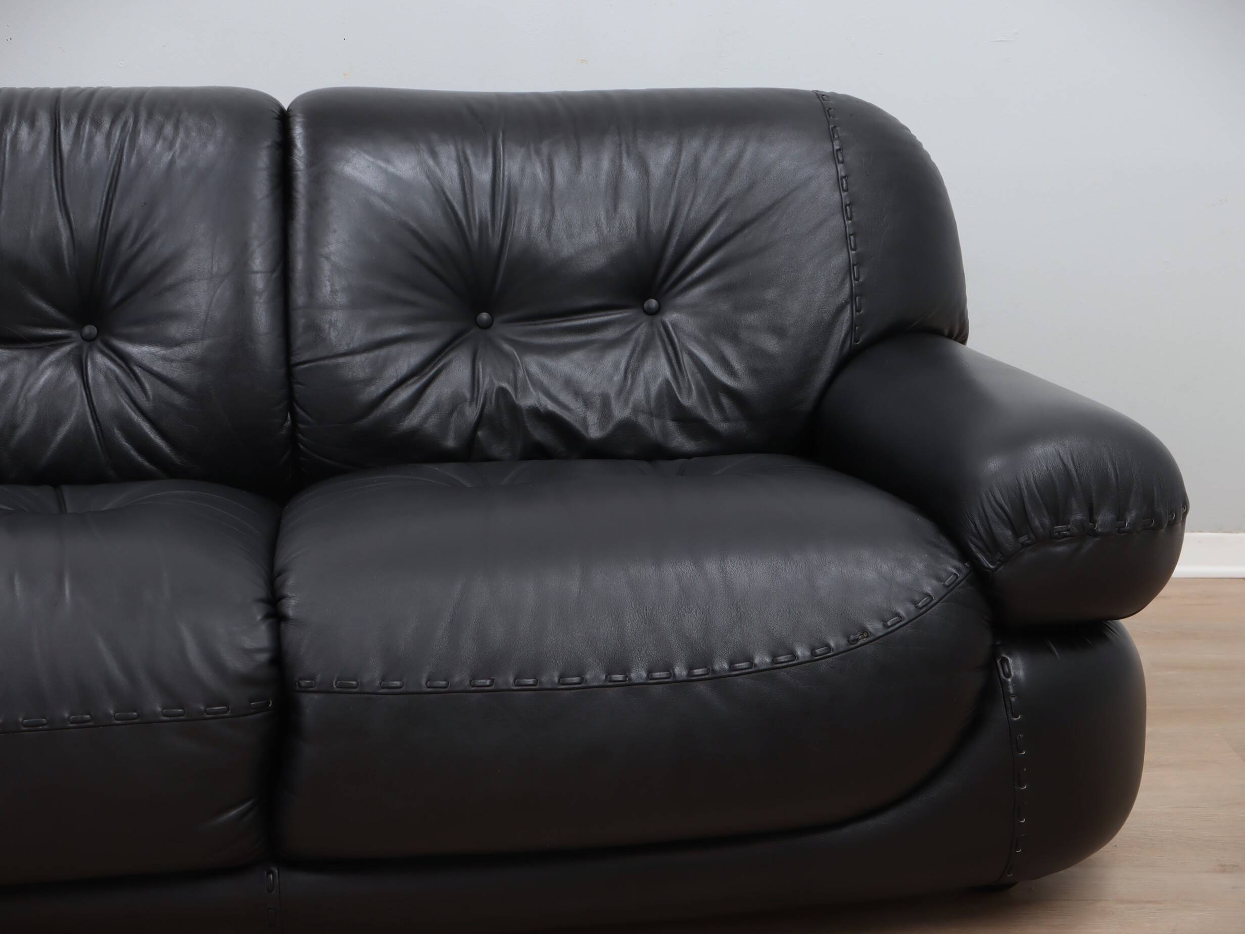 3-Seater black leather Sapporo sofa by Mobil Girgi 1970s