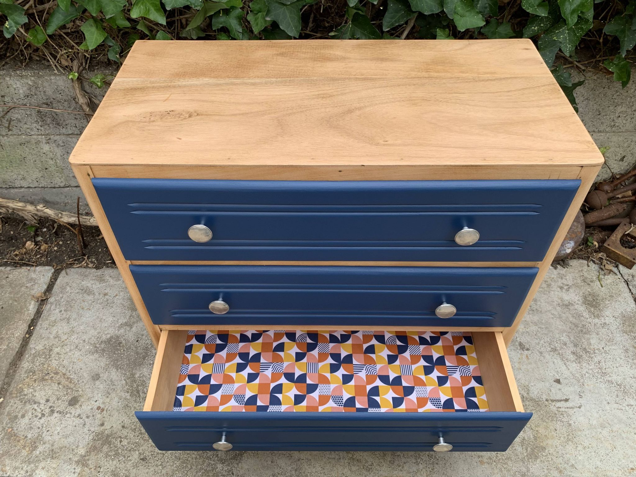 Art Deco chest of drawers in raw wood and blue, 1940