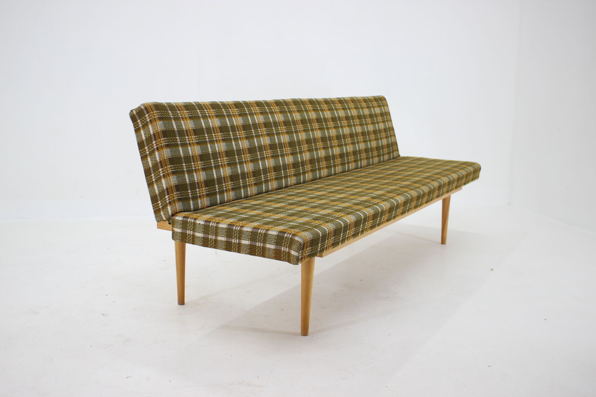 1960s Miroslav Navratil Beech Minimalist Sofa/Daybed, Czechoslovakia