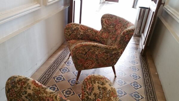 Paire de fauteuils organiques années 50-60