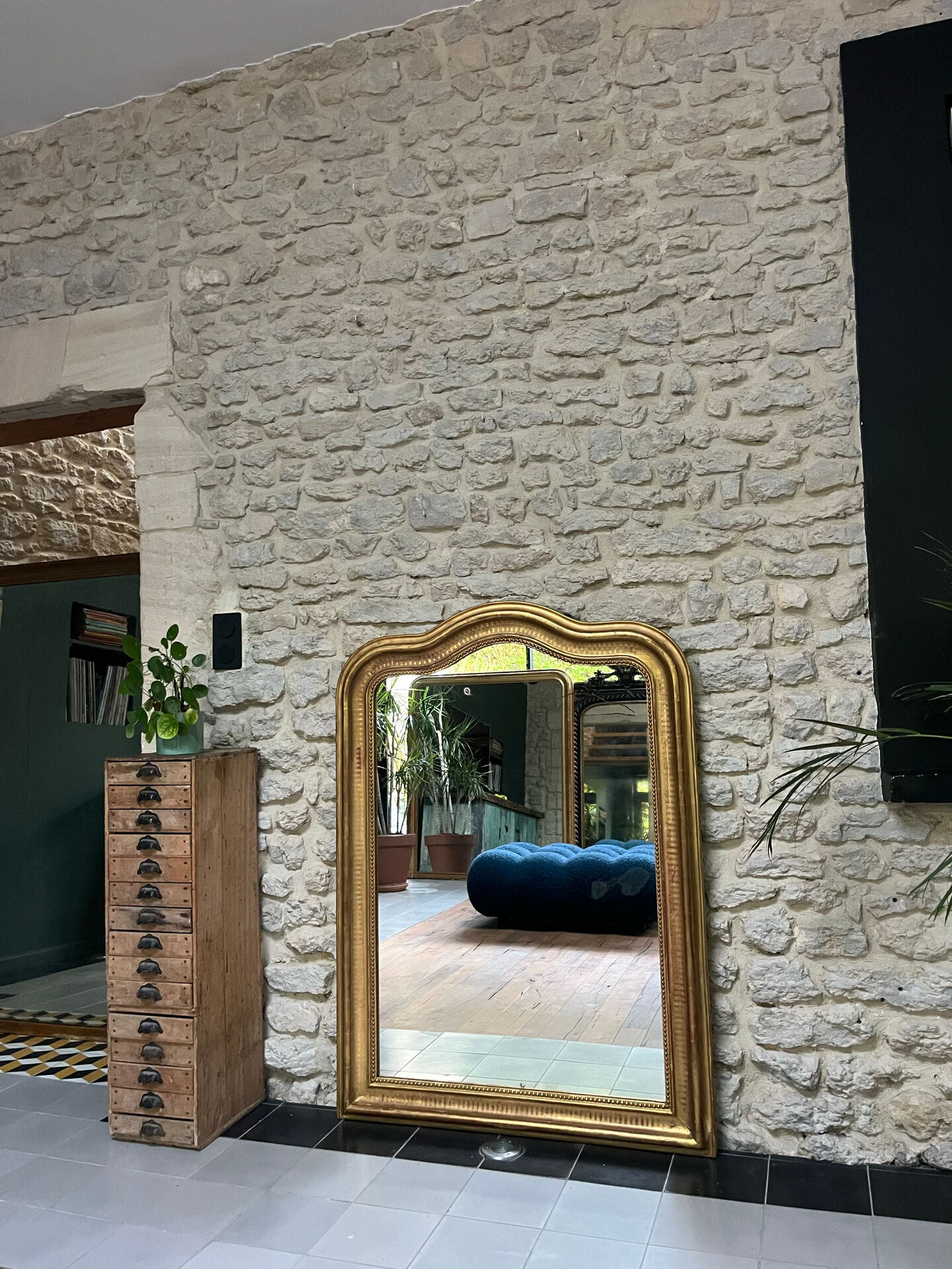 Louis-Philippe Mirror Gendarme Hat 128/92.5cm