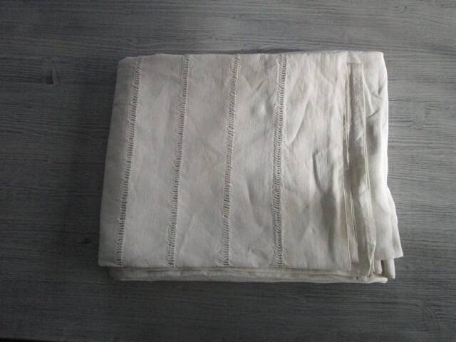 Old monogrammed sheet - embroidered: 290x230cm