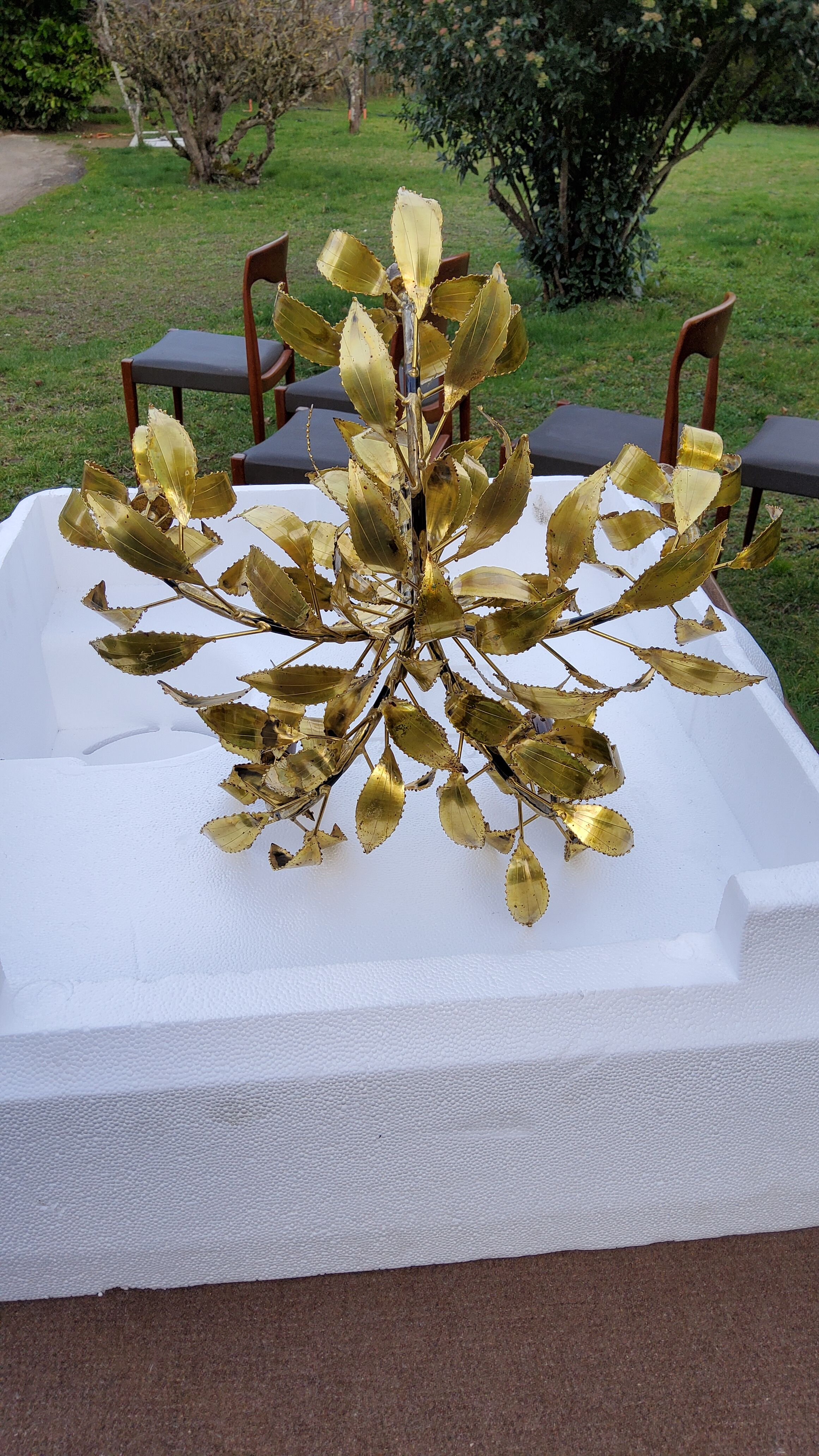 Lustre gold metal leaves from the 50s