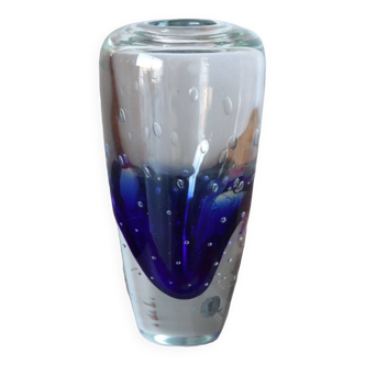 Vase murano en verre bleu et blanc à bulles