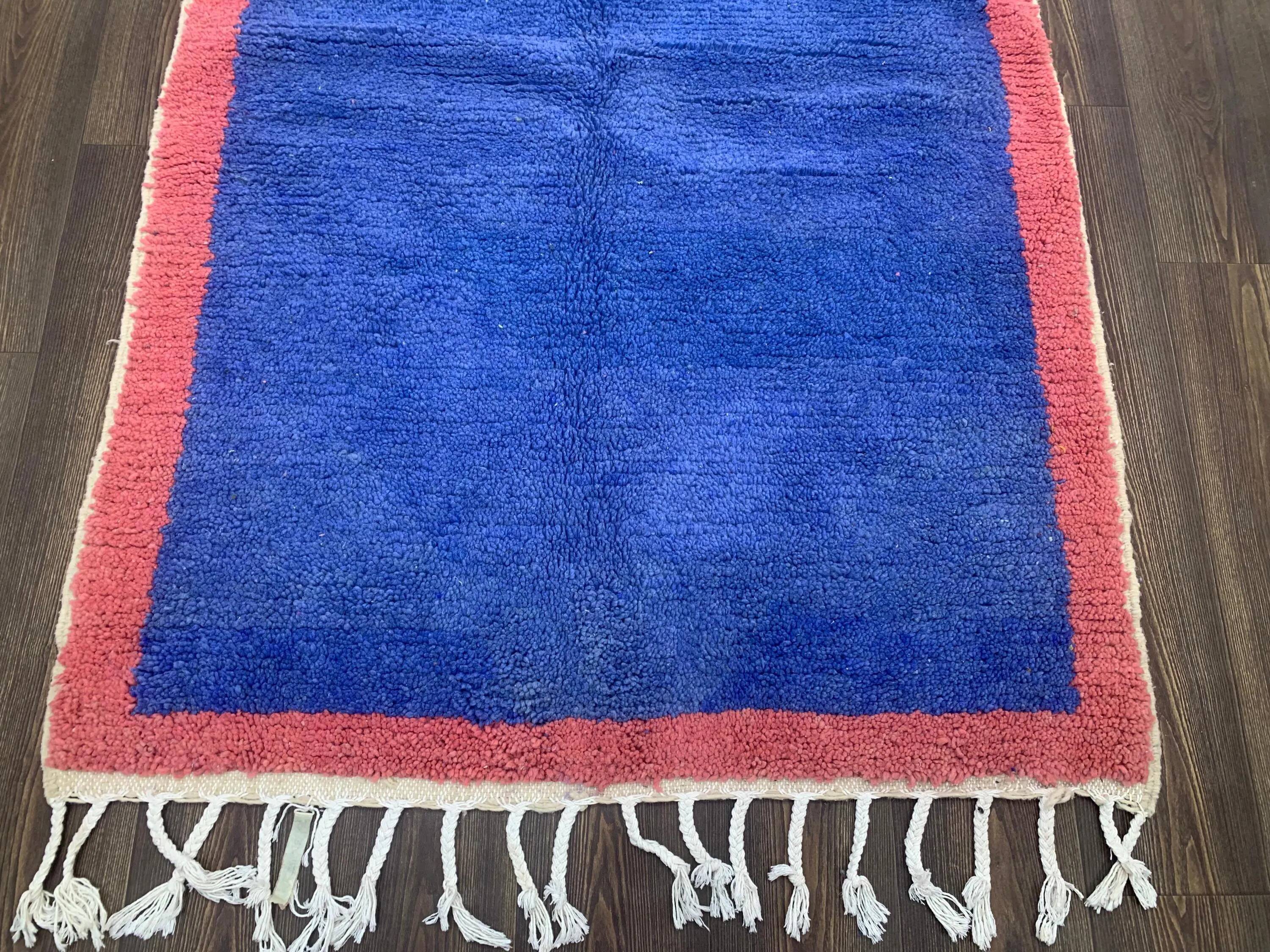 Moroccan rug made of natural wool, handmade, 3x2 m.