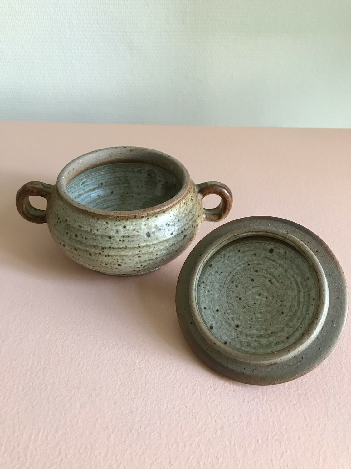 Stoneware sugar bowl