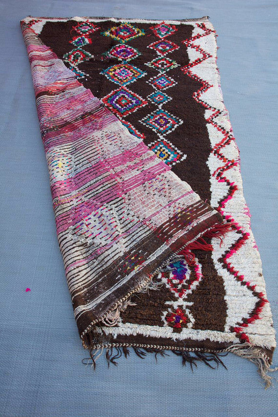 Azilal, 270 x 160 authentic hand made wool rug