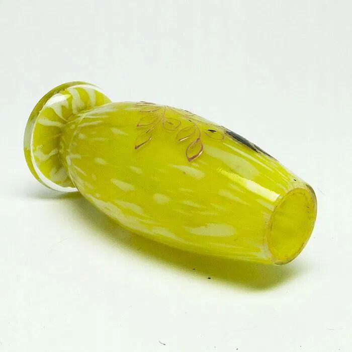 Helgoland - miniature art deco vase