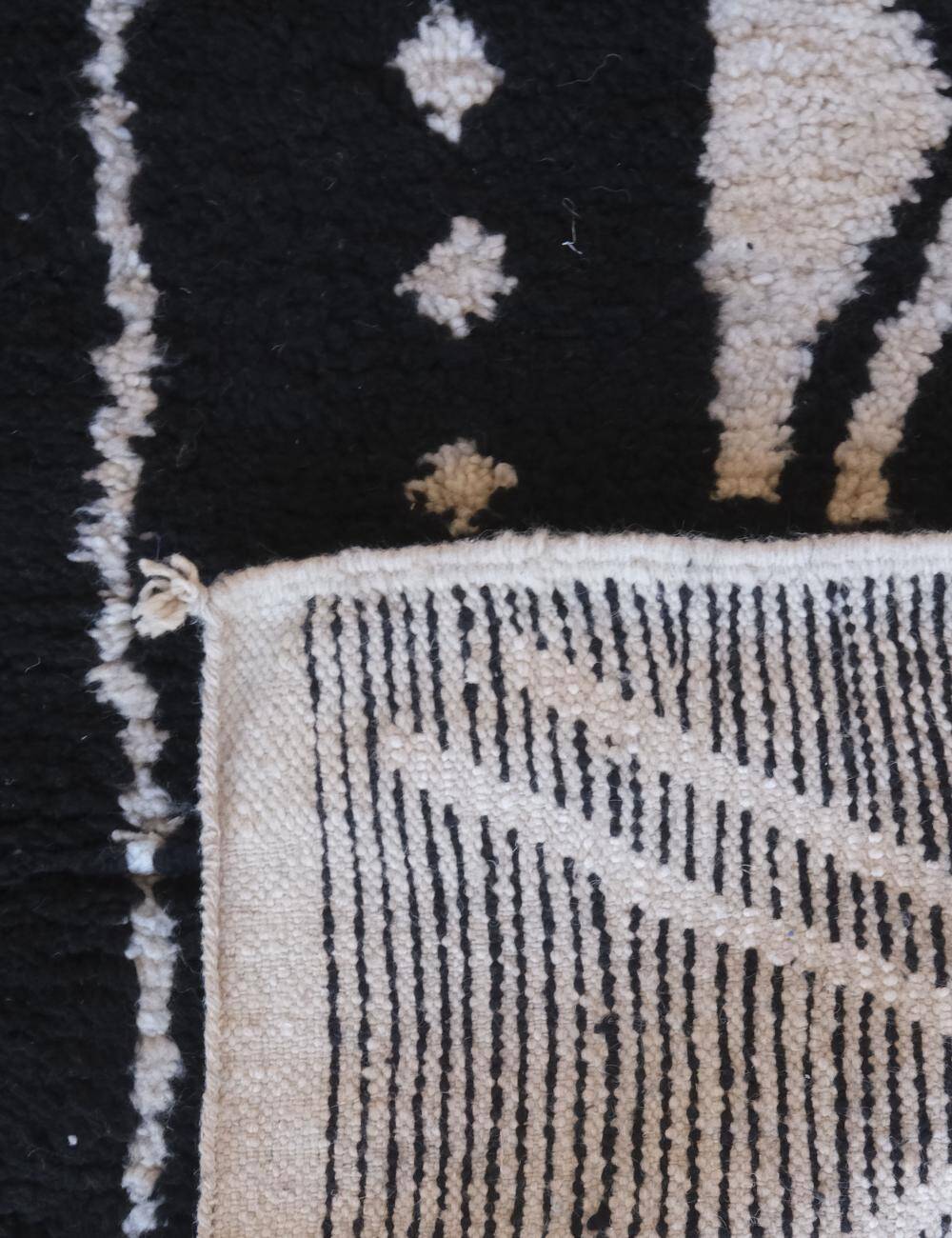Tapis berbère noir et blanc