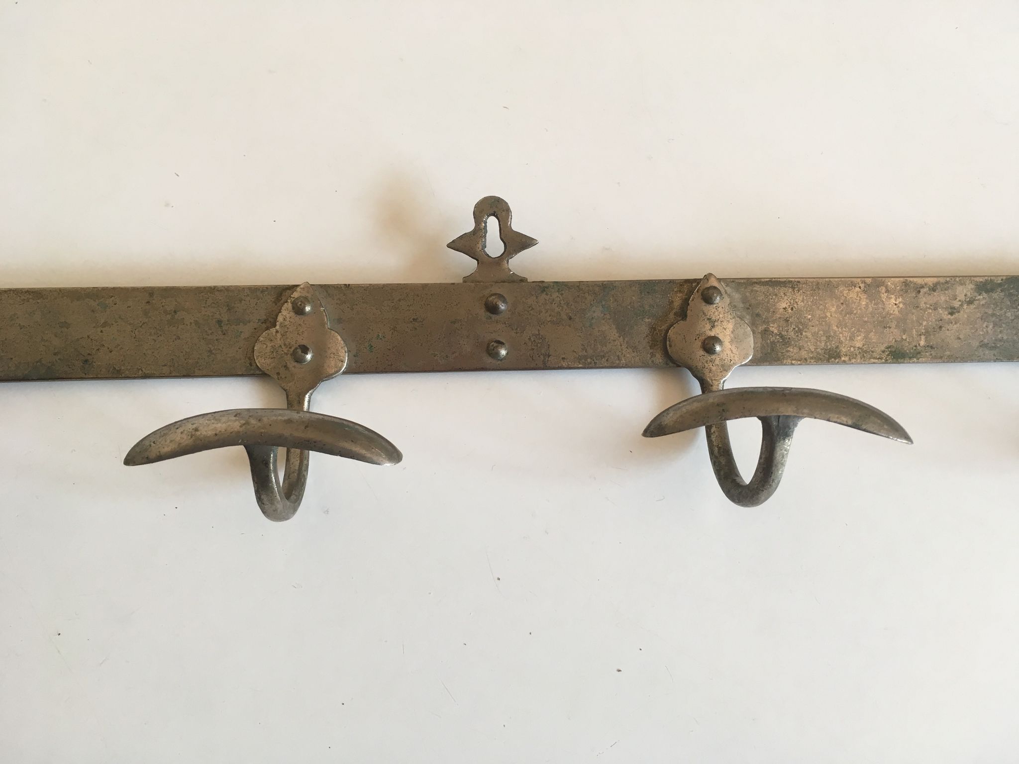 Patère wears hotel coats in nickel metal, early 20th.