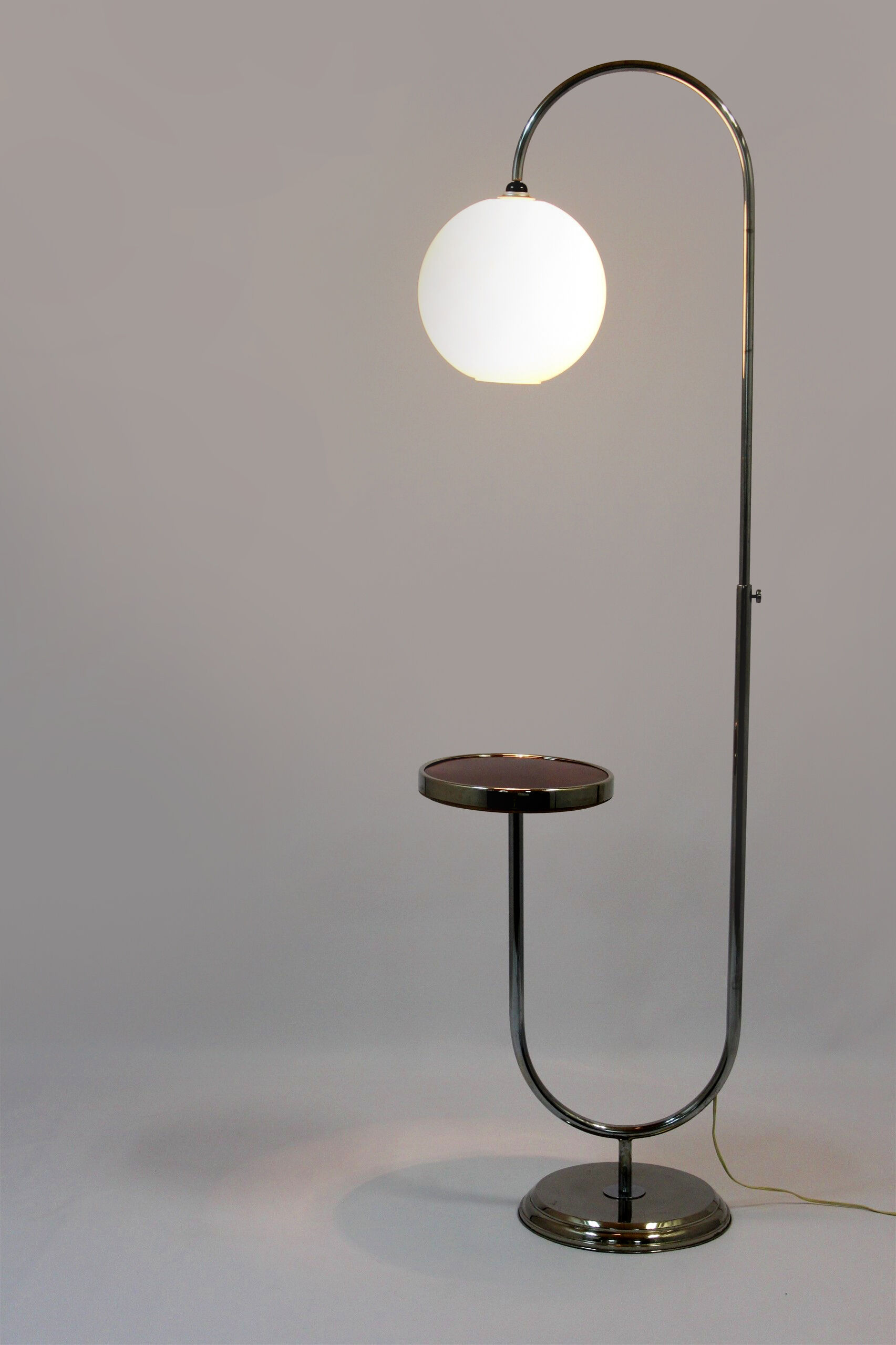 Bauhaus art deco floor lamp in chrome, 1940s