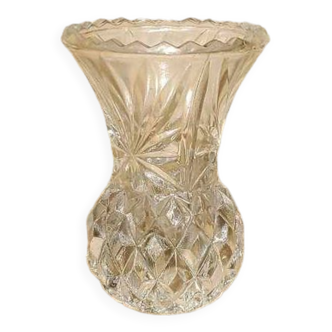 Chiseled glass vase