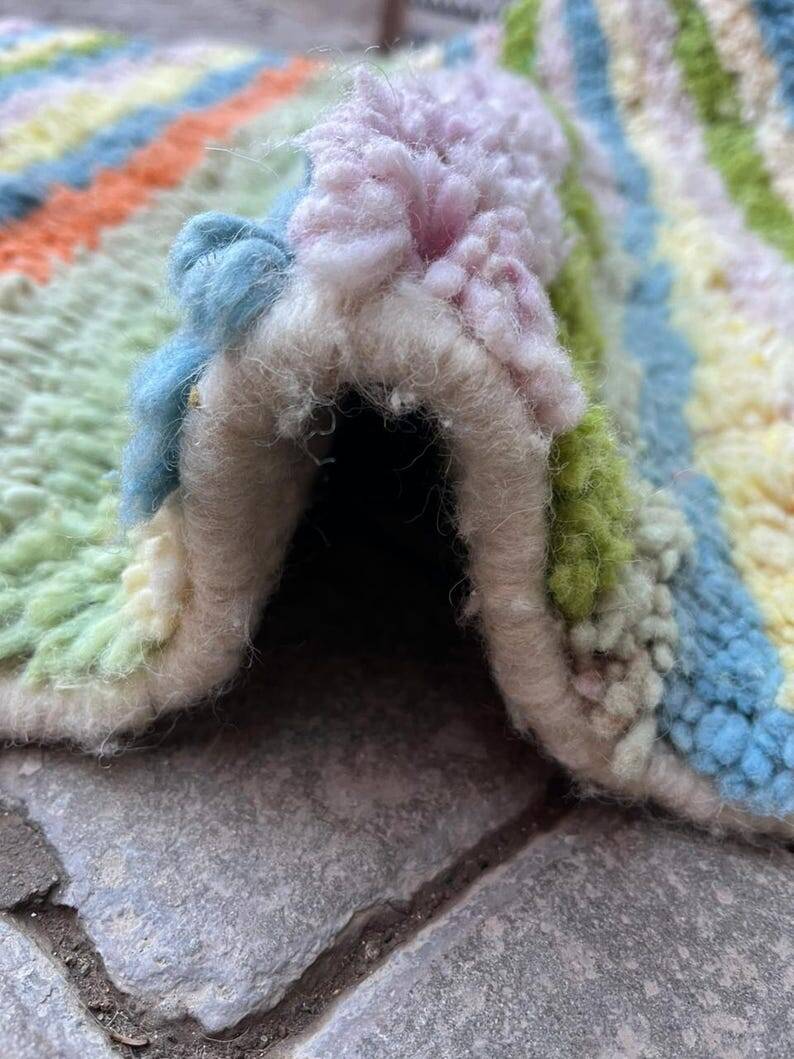 Handmade Moroccan rug 250cm x 150cm