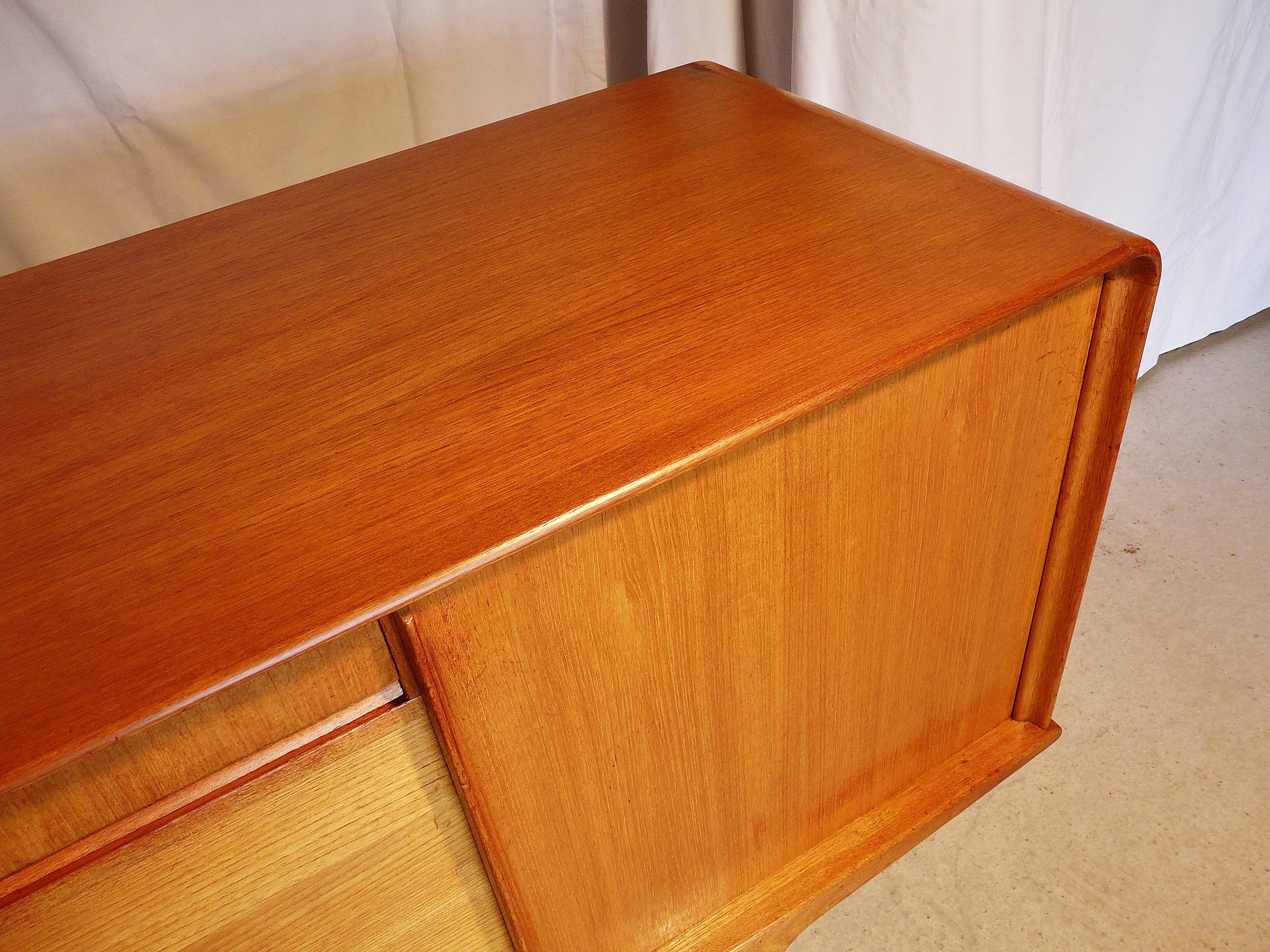 Clausen's Scandinavian teak line - sound
