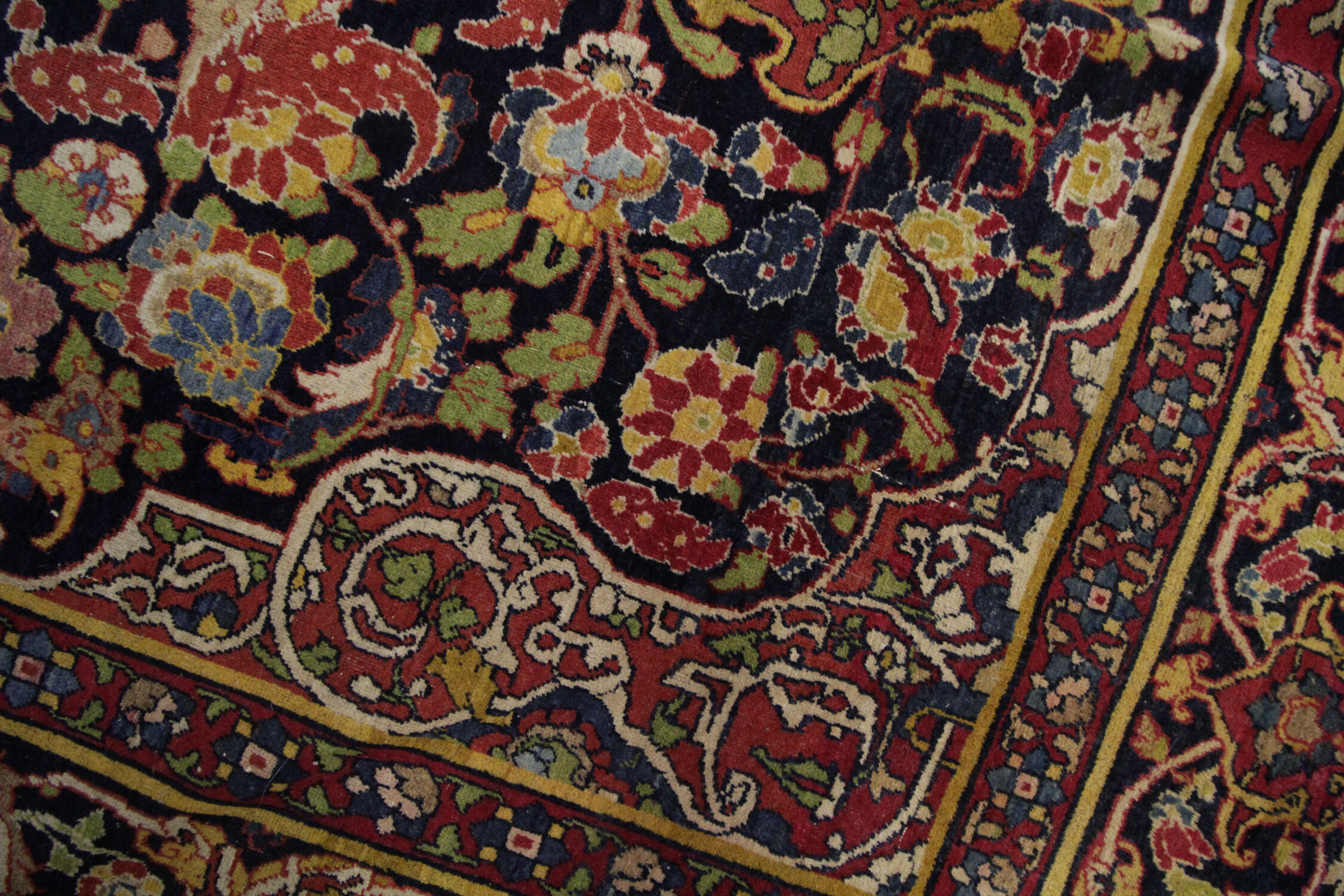 Antique persian wool farahan rug 135x230cm